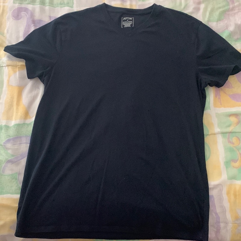 Apt 9 black v-neck, size medium